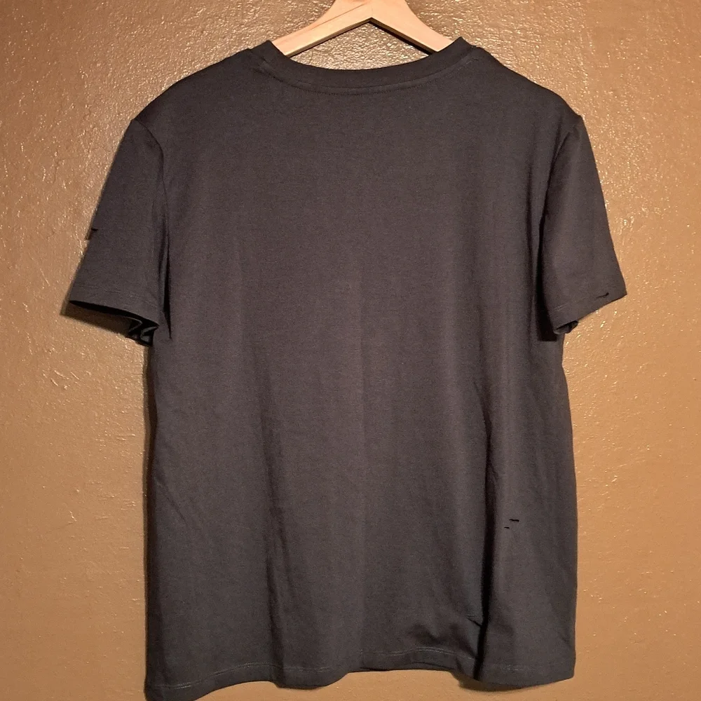 2 Distressed Tees Size Medium - Picture 3 of 6
